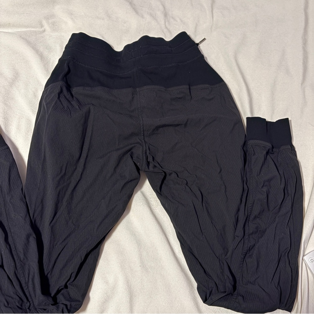 Lululemon dance studio jogger - Picture 2 of 2